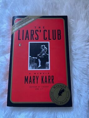 The Liars' Club by Mary Karr - Red Cover (Penguin)